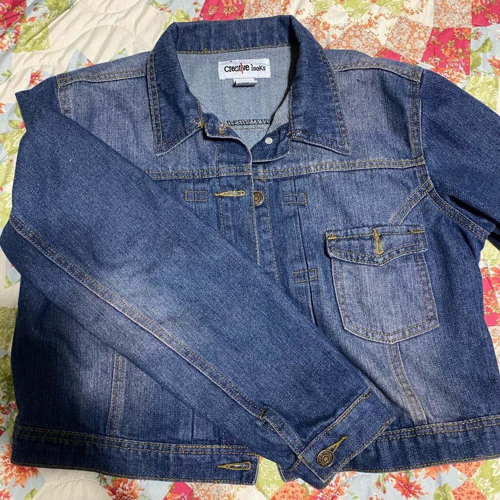 Cropped denim jacket